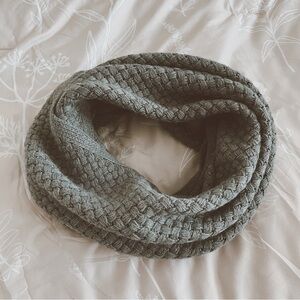 Cozy Gray Knit Infinity Scarf ☕️🐭